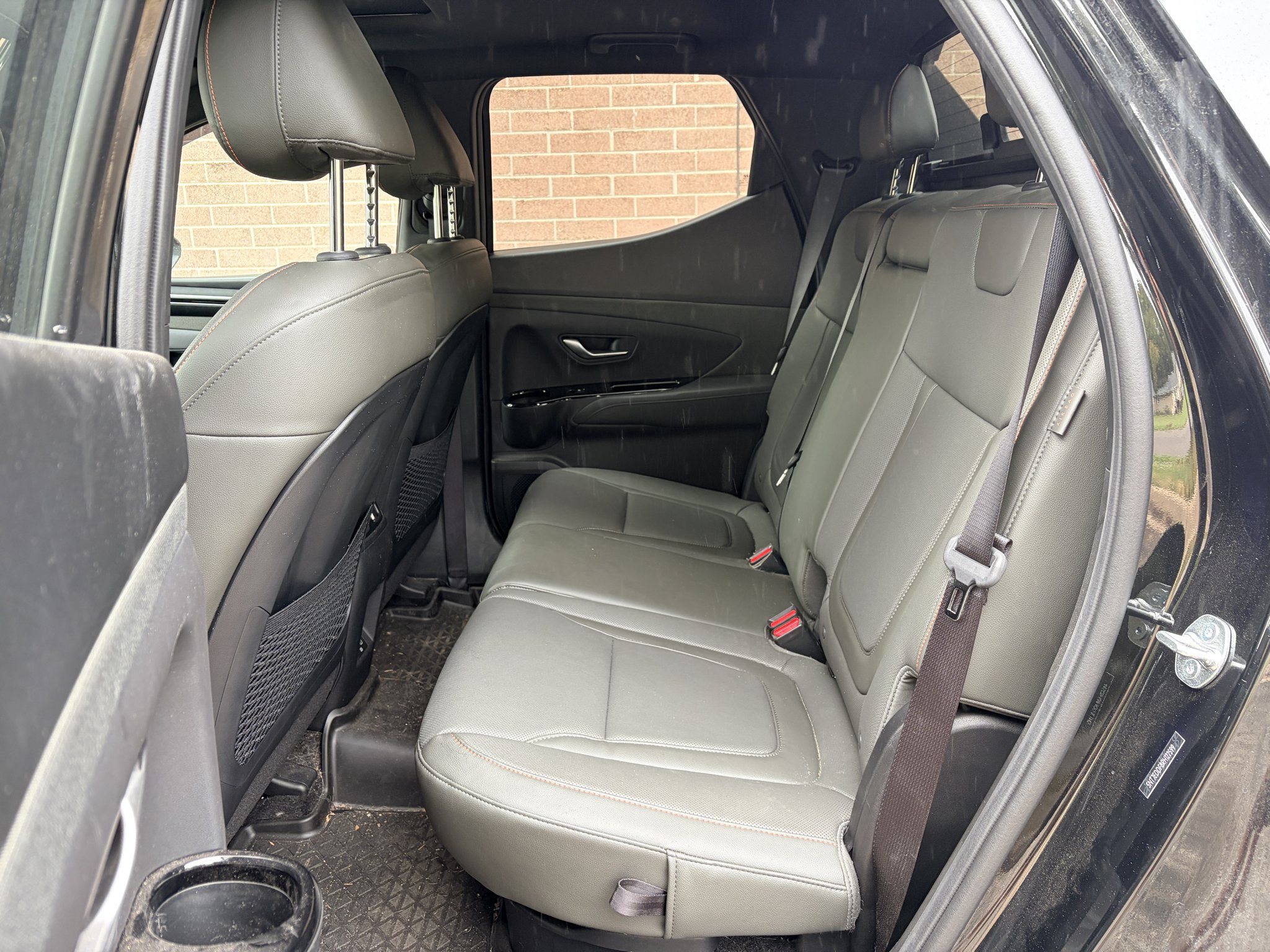 Used 2024 Phantom Black Hyundai Limited image 19