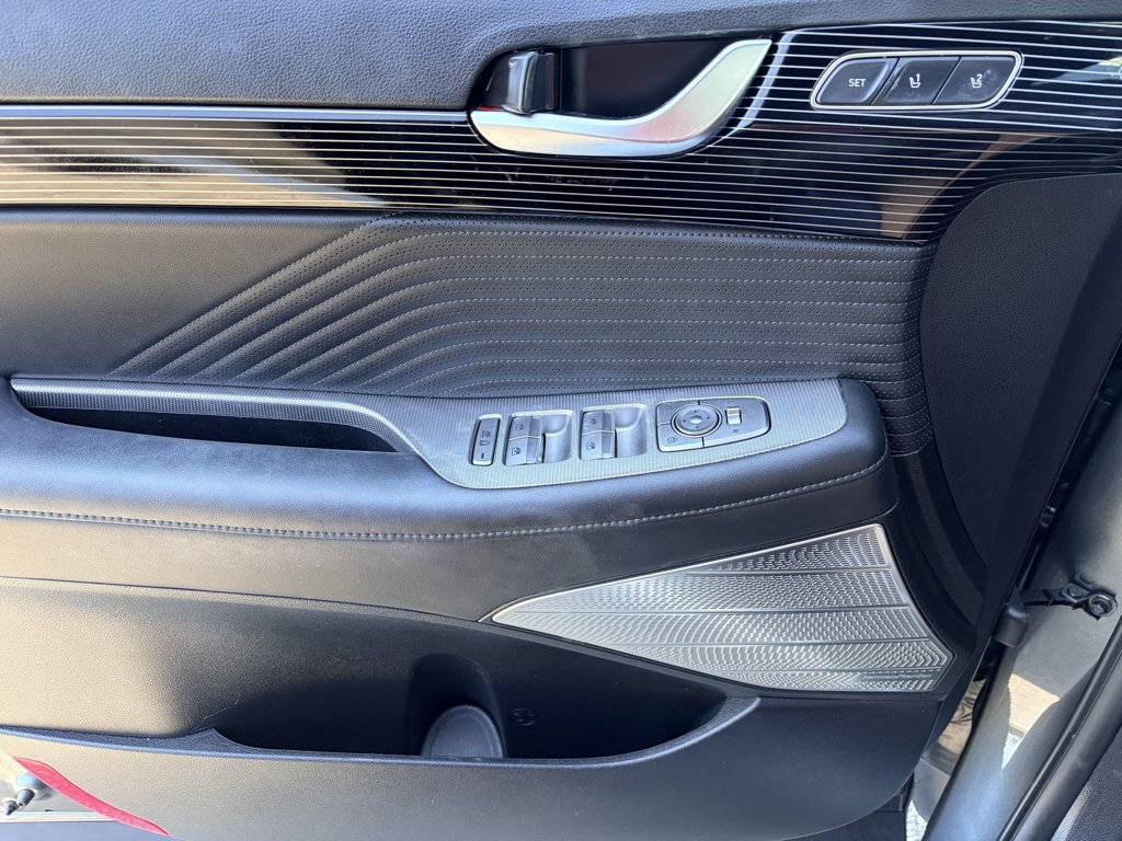 Used 2023 Steel Graphite Hyundai Calligraphy image 11