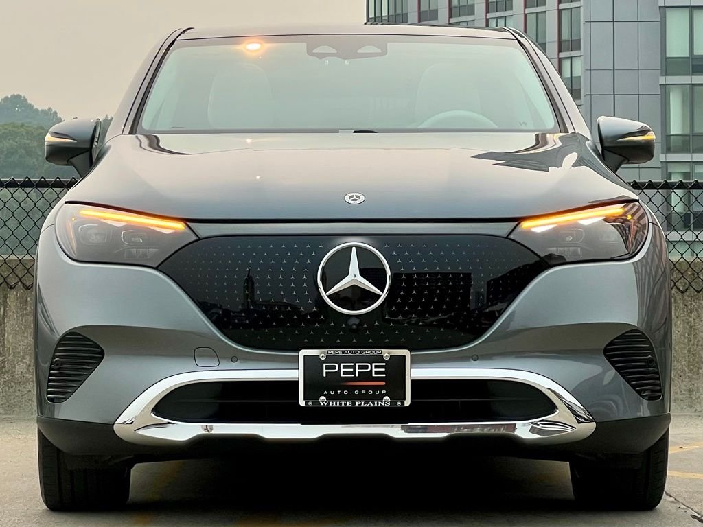 Certified Used 2024 Gray Mercedes-Benz 350 SUV image 3