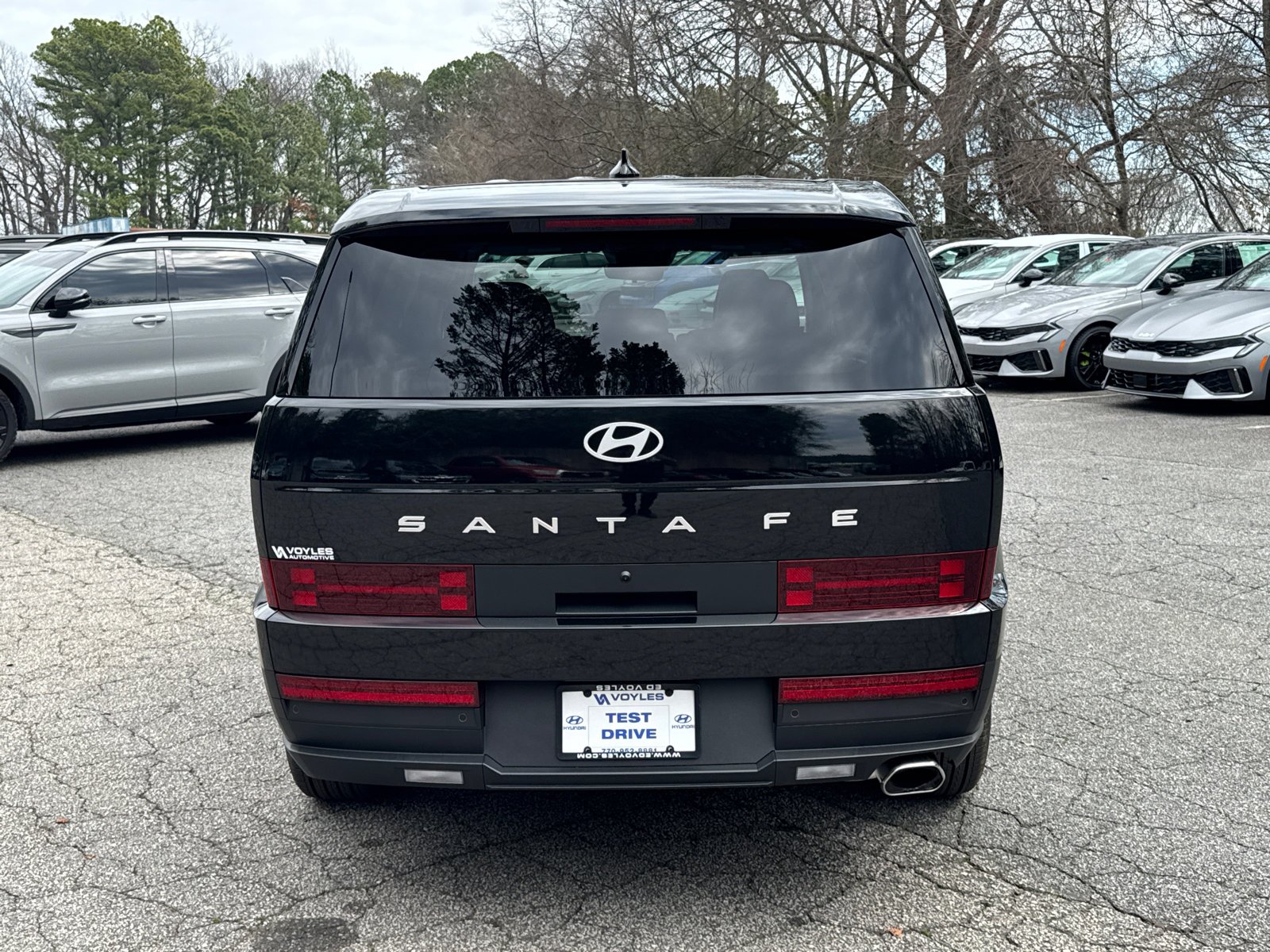 New 2026 Phantom Black Hyundai SE image 6
