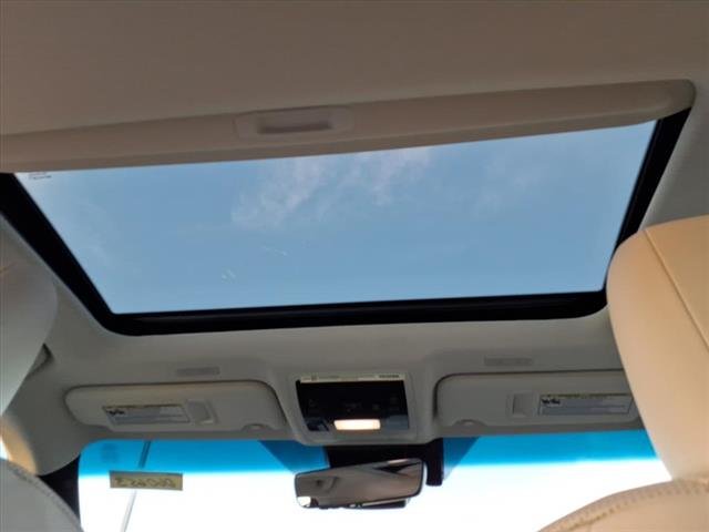 2025 Lexus ES Hybrid 300h - Photo 9