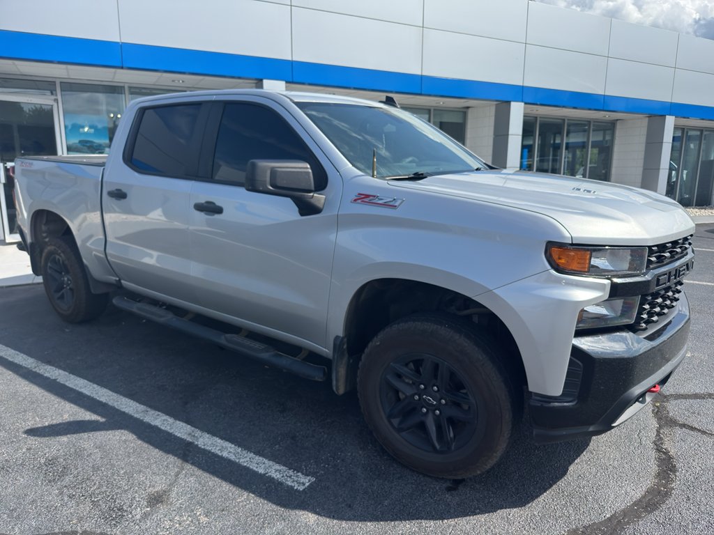 Used 2021 SILVER ICE METALLIC Chevrolet Custom Trail Boss image 3