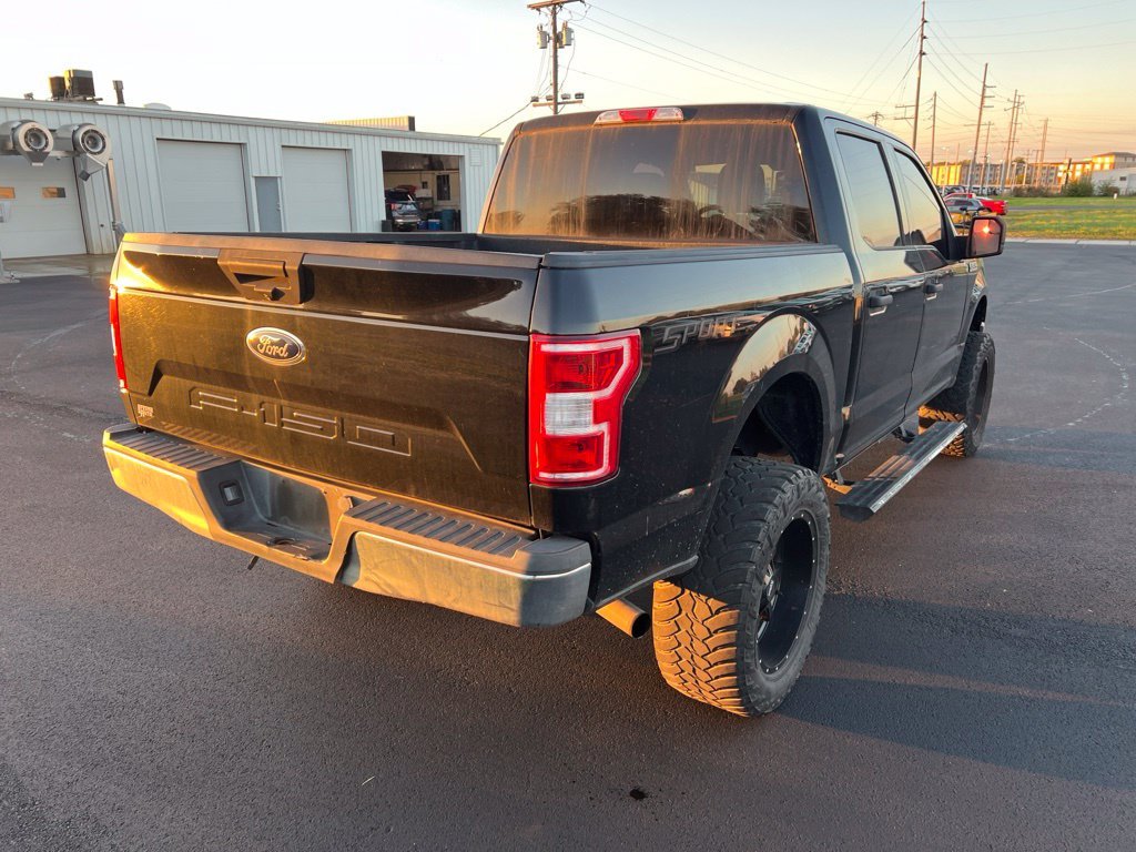 Used 2018 Shadow Black Ford XLT image 3