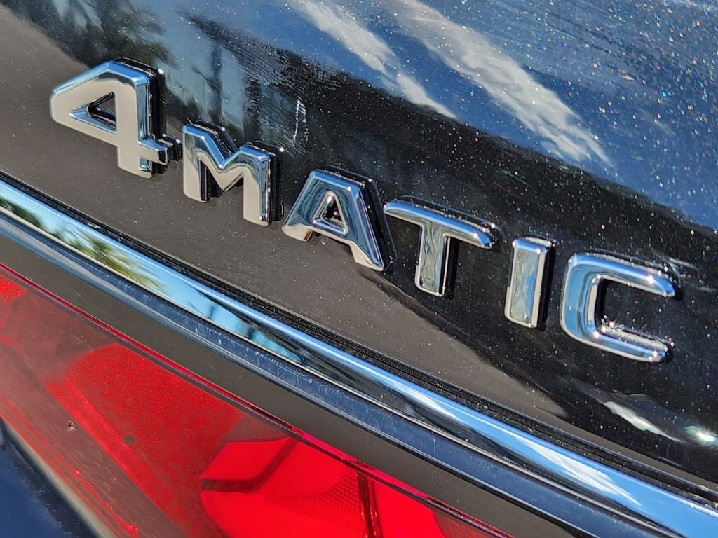 New 2027 Obsidian Black Metallic Mercedes-Benz S 580 4MATIC® image 9