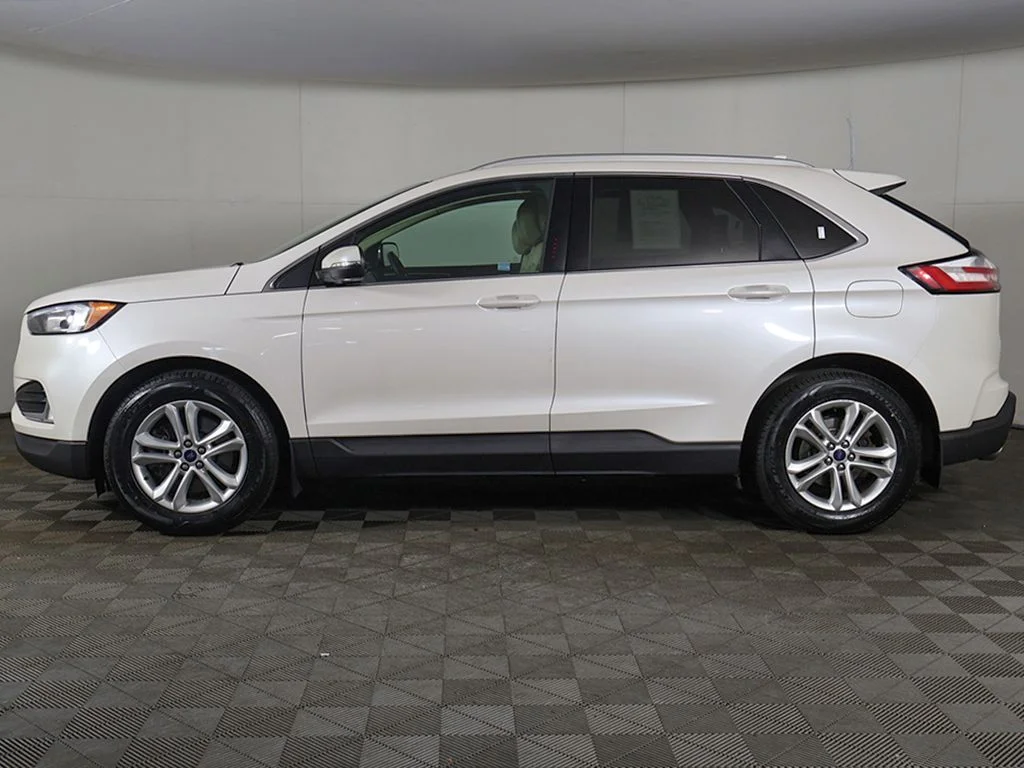 Used 2019 White Ford SEL image 16