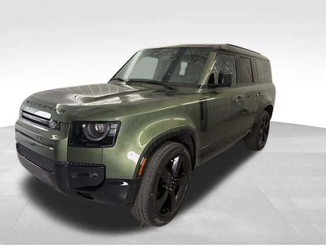 2026 Land Rover Defender 130 X-Dynamic SE P400's photo