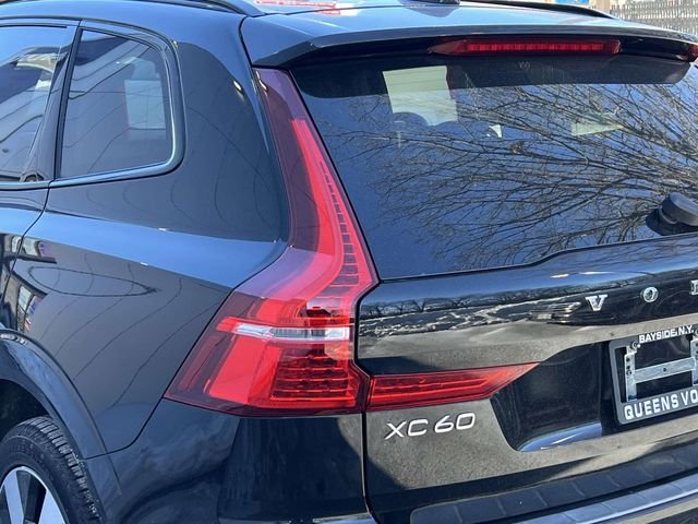 2025 Volvo XC60 Plus - Photo 10