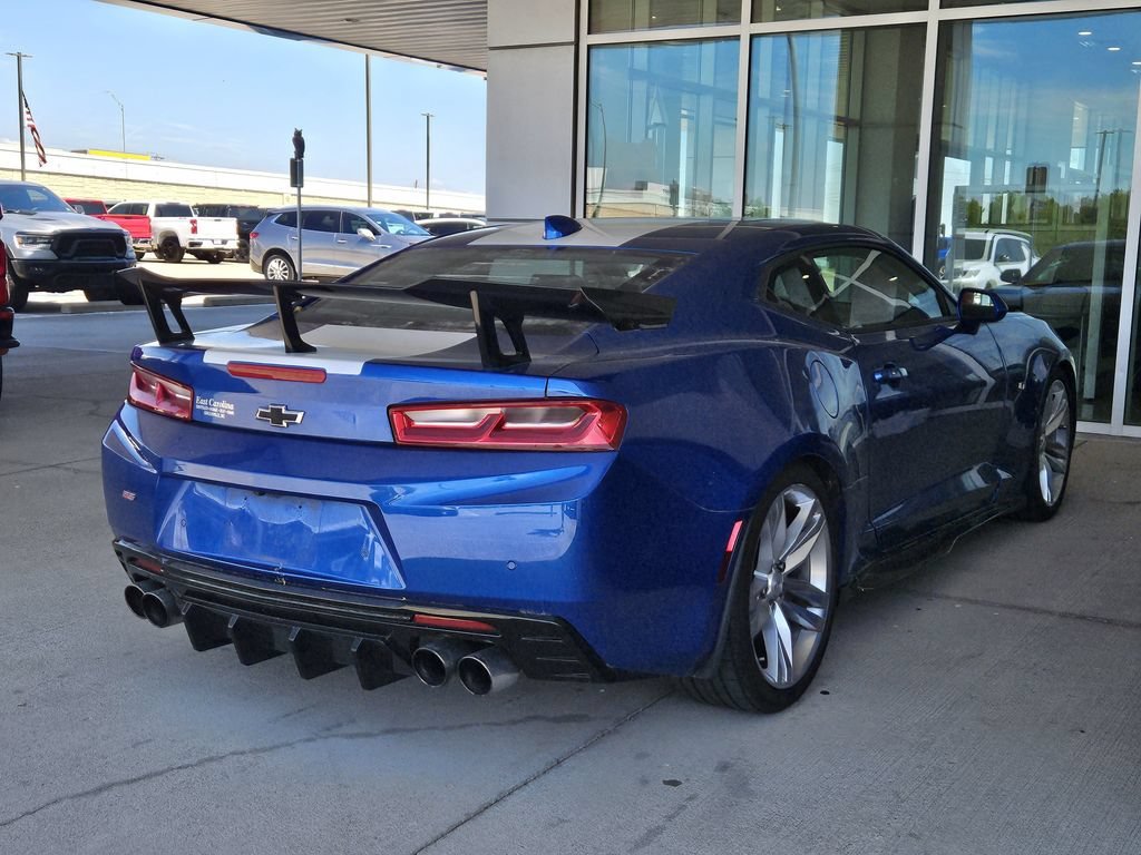 Used 2018 HYPER BLUE METALLIC Chevrolet 2SS image 4