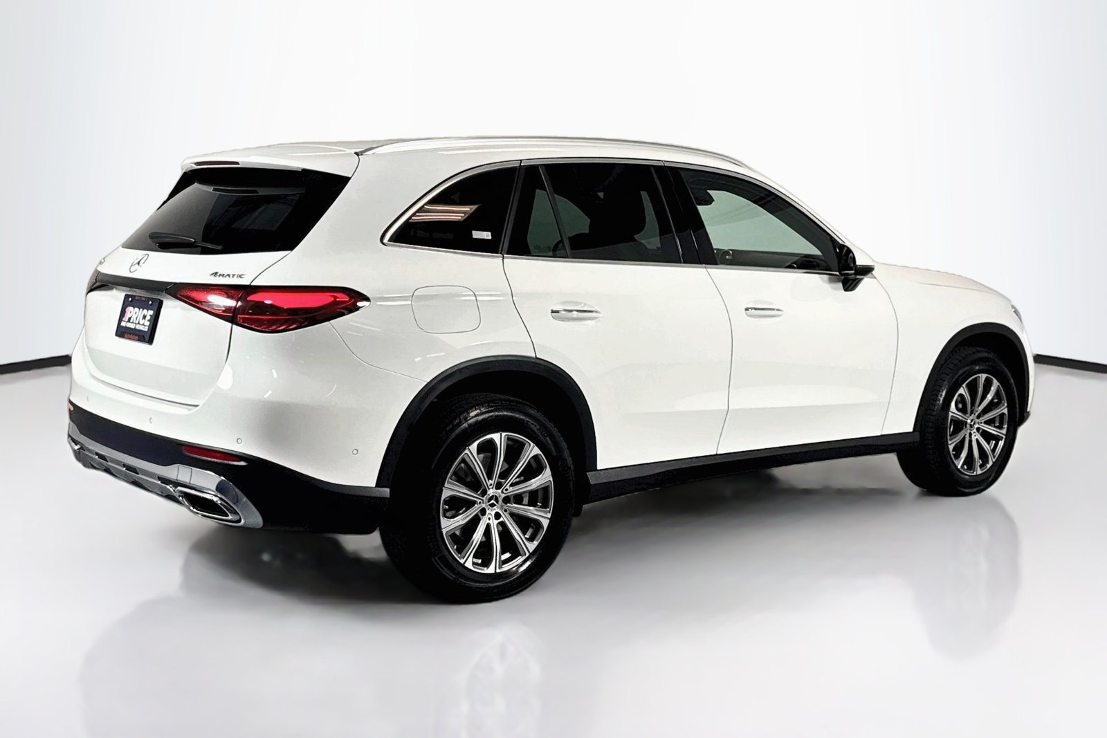 Certified Used 2026 Polar White Mercedes-Benz GLC 300 image 5