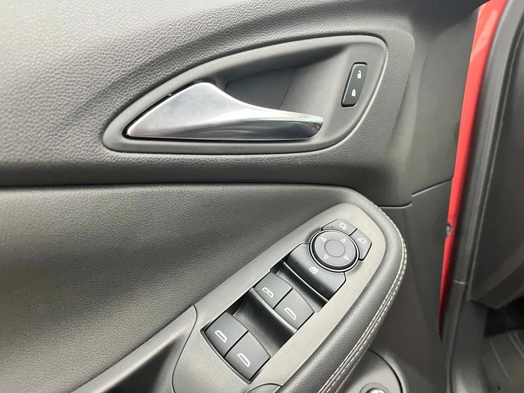 Used 2024 Red Buick Sport Touring image 18