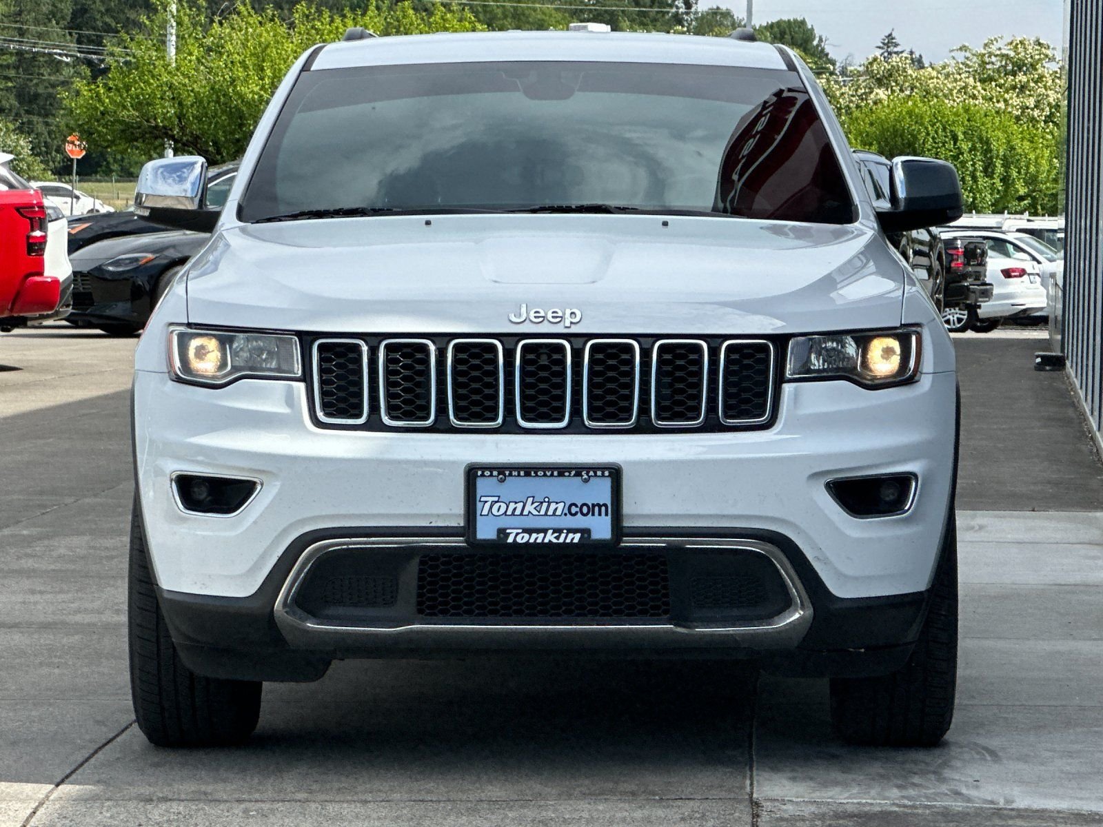 Used 2019 Bright White Clearcoat Jeep Limited image 7
