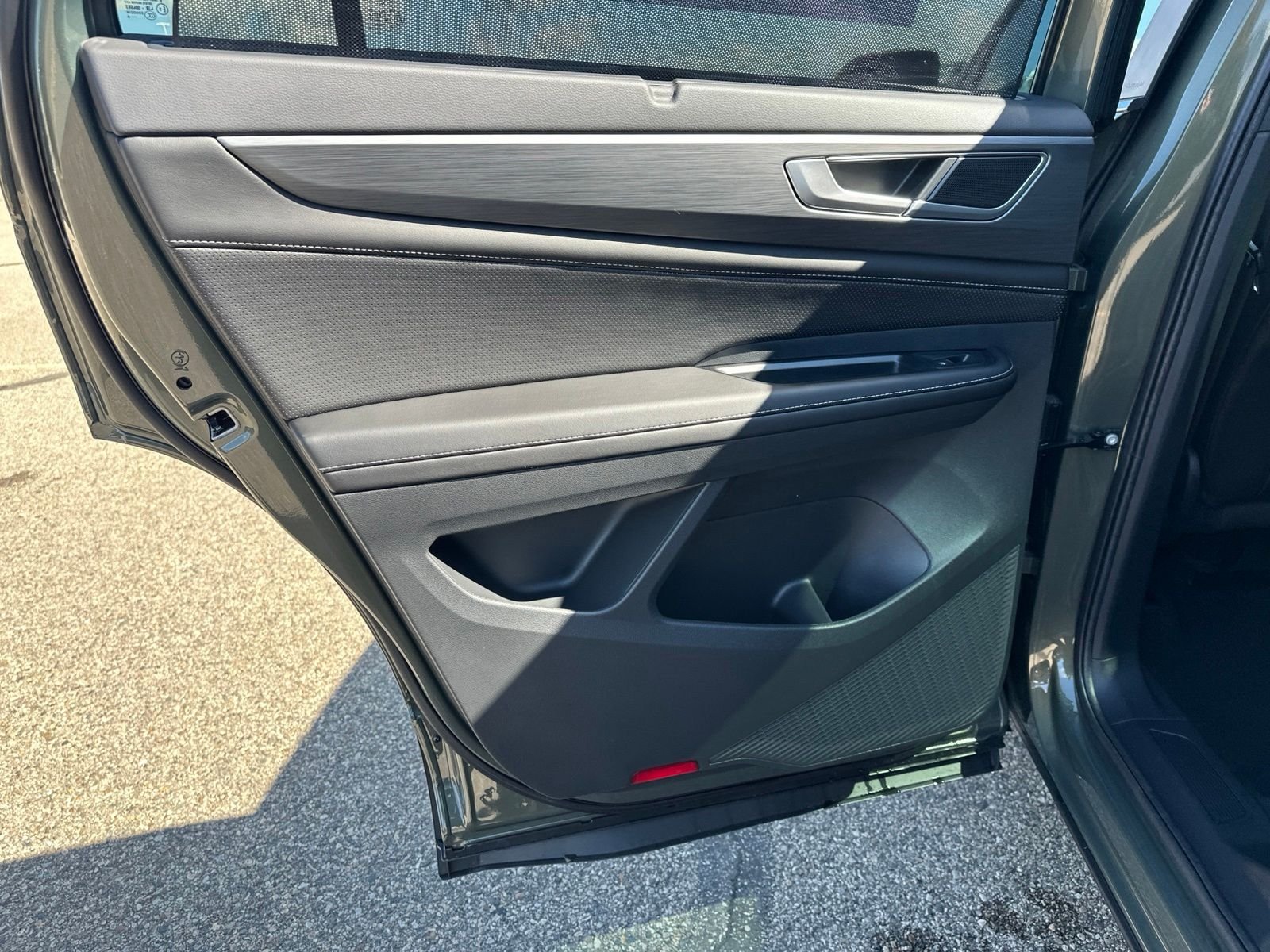 New 2026 Green Volkswagen 2.0T SE w/Technology image 24