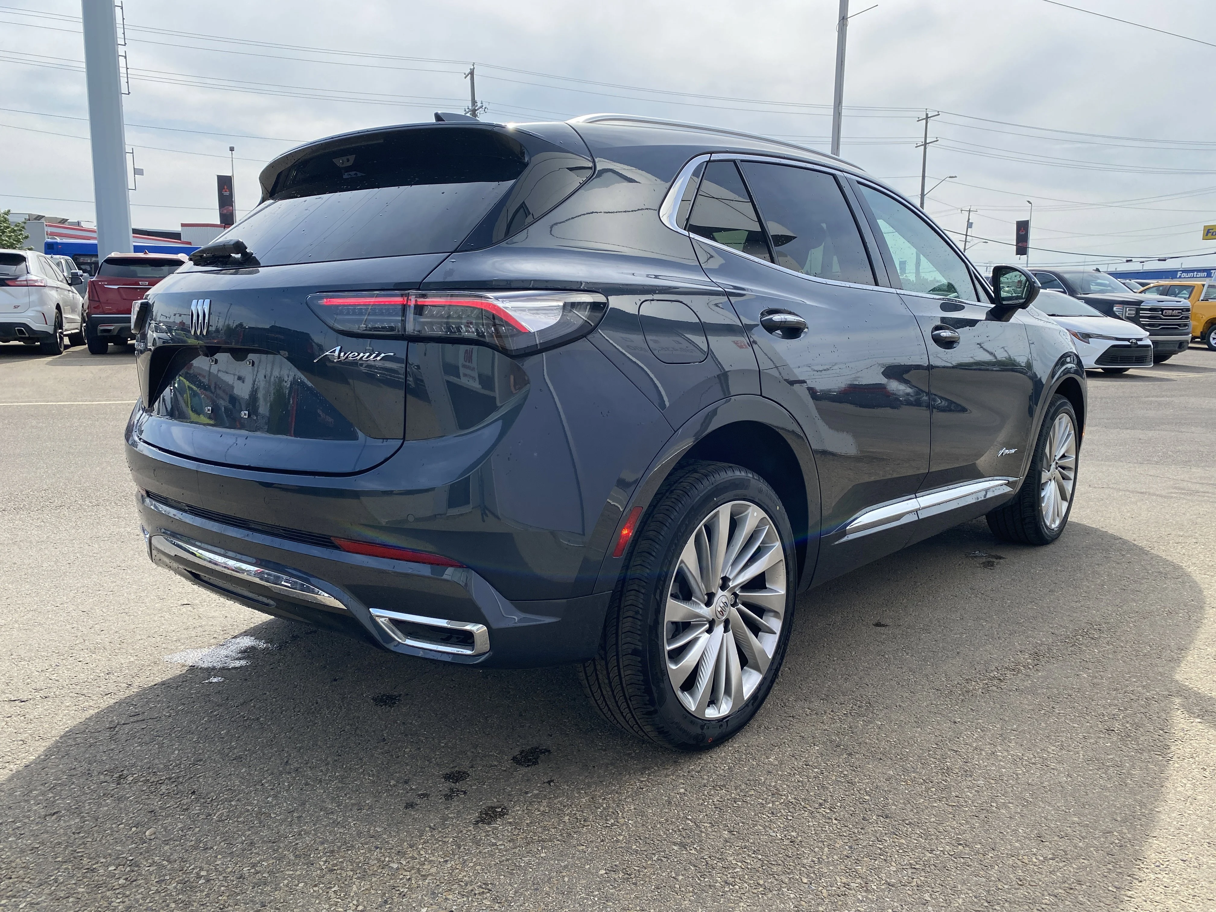 New 2026 QUARTZ BLUE METALLIC Buick Avenir image 7
