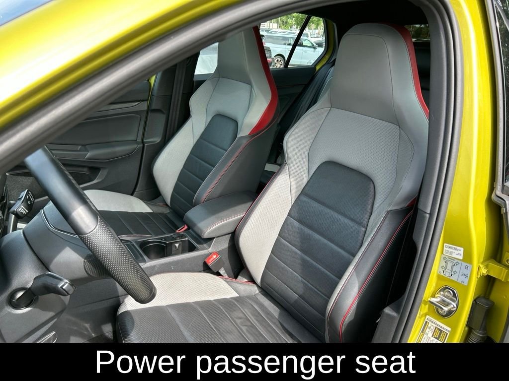 Used 2022  Volkswagen Autobahn image 20