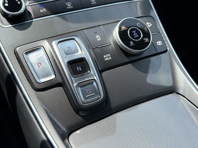 Used 2023 Gray Hyundai SE image 22
