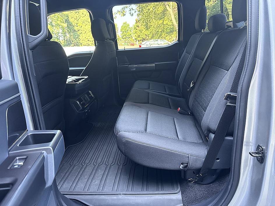 Used 2022 Silver Metallic Ford XLT image 12
