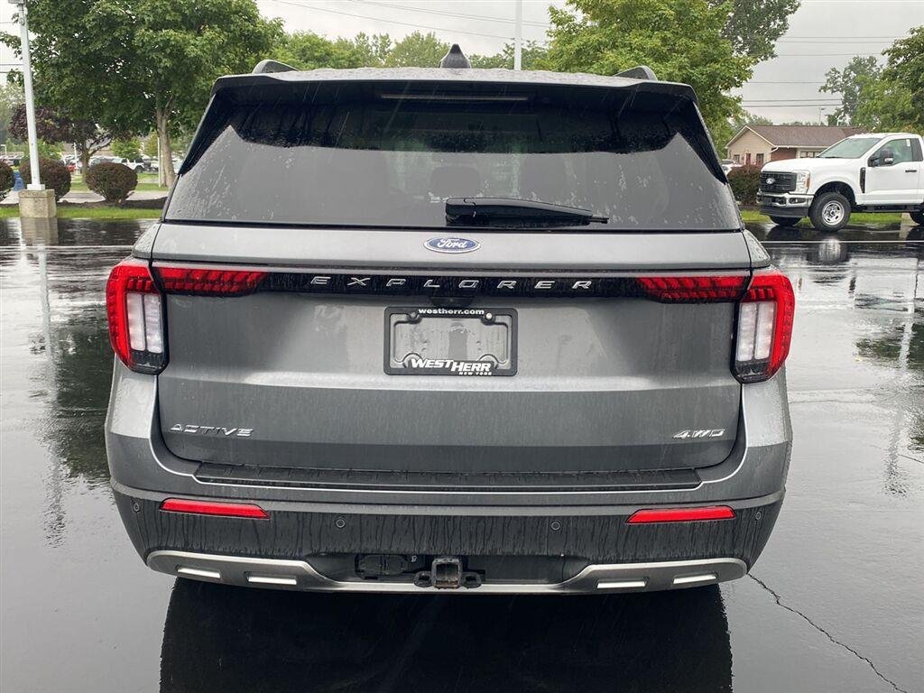 Used 2025 Carbonized Gray Ford Active image 10