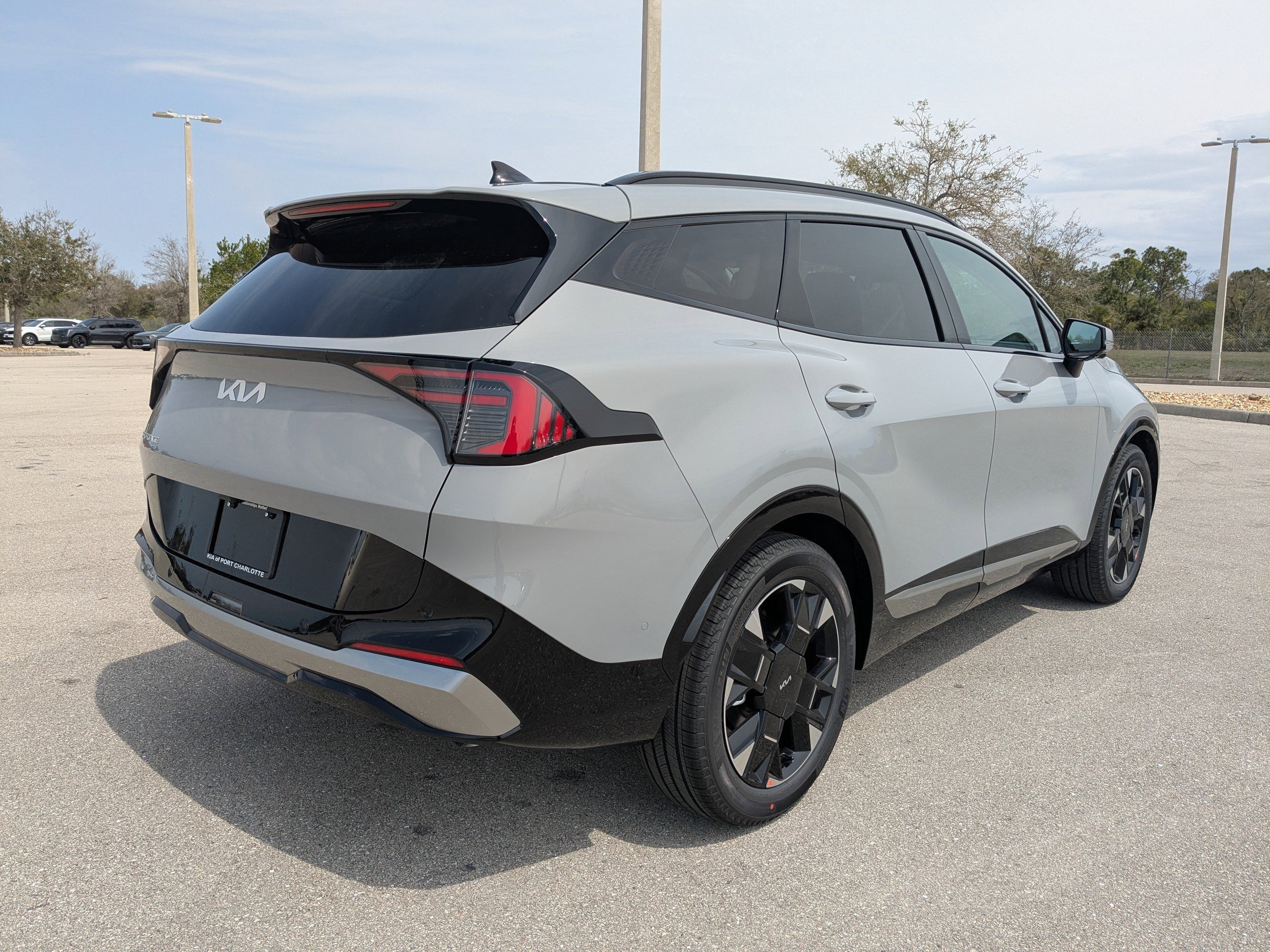 New 2026 Wolf Gray Kia SX Prestige image 5
