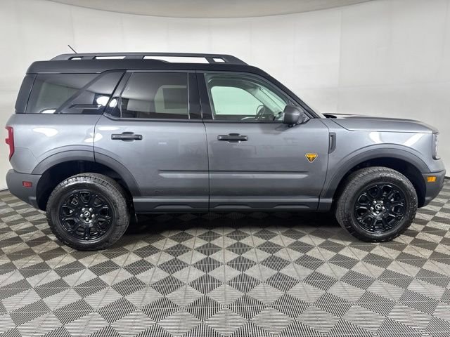 Used 2025 Gray Ford Badlands image 2