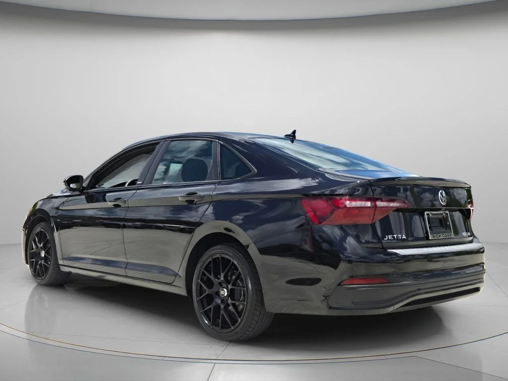 Used 2024 Black Volkswagen 1.5T Sport image 5