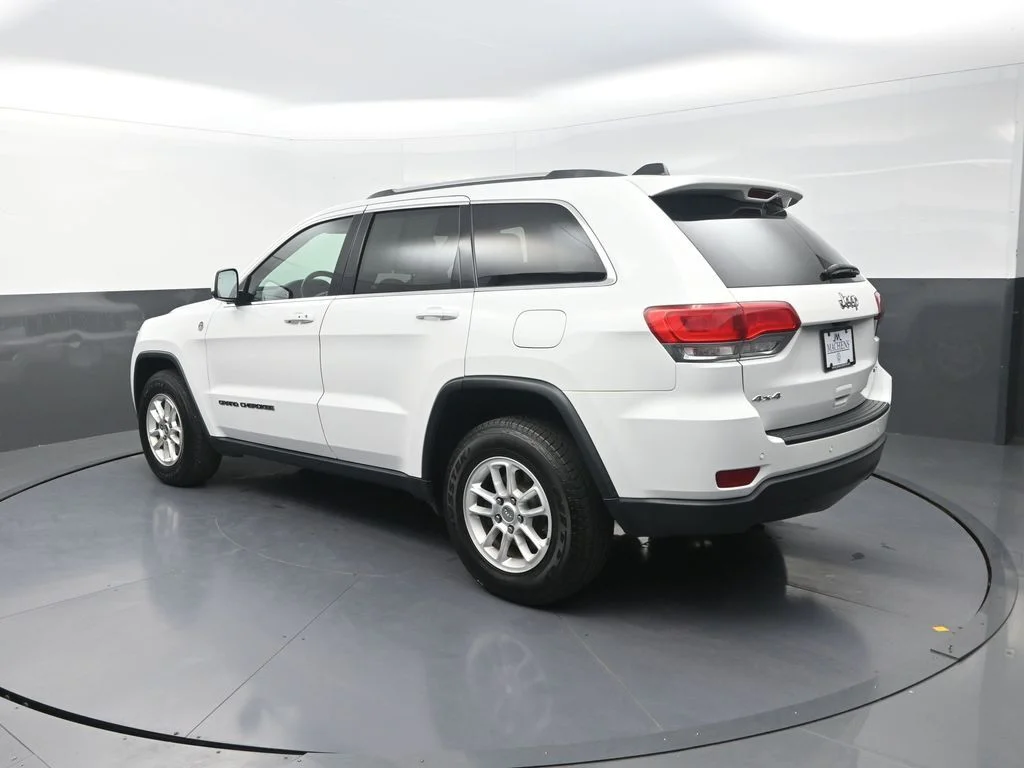 Used 2019 White Jeep Laredo E image 8