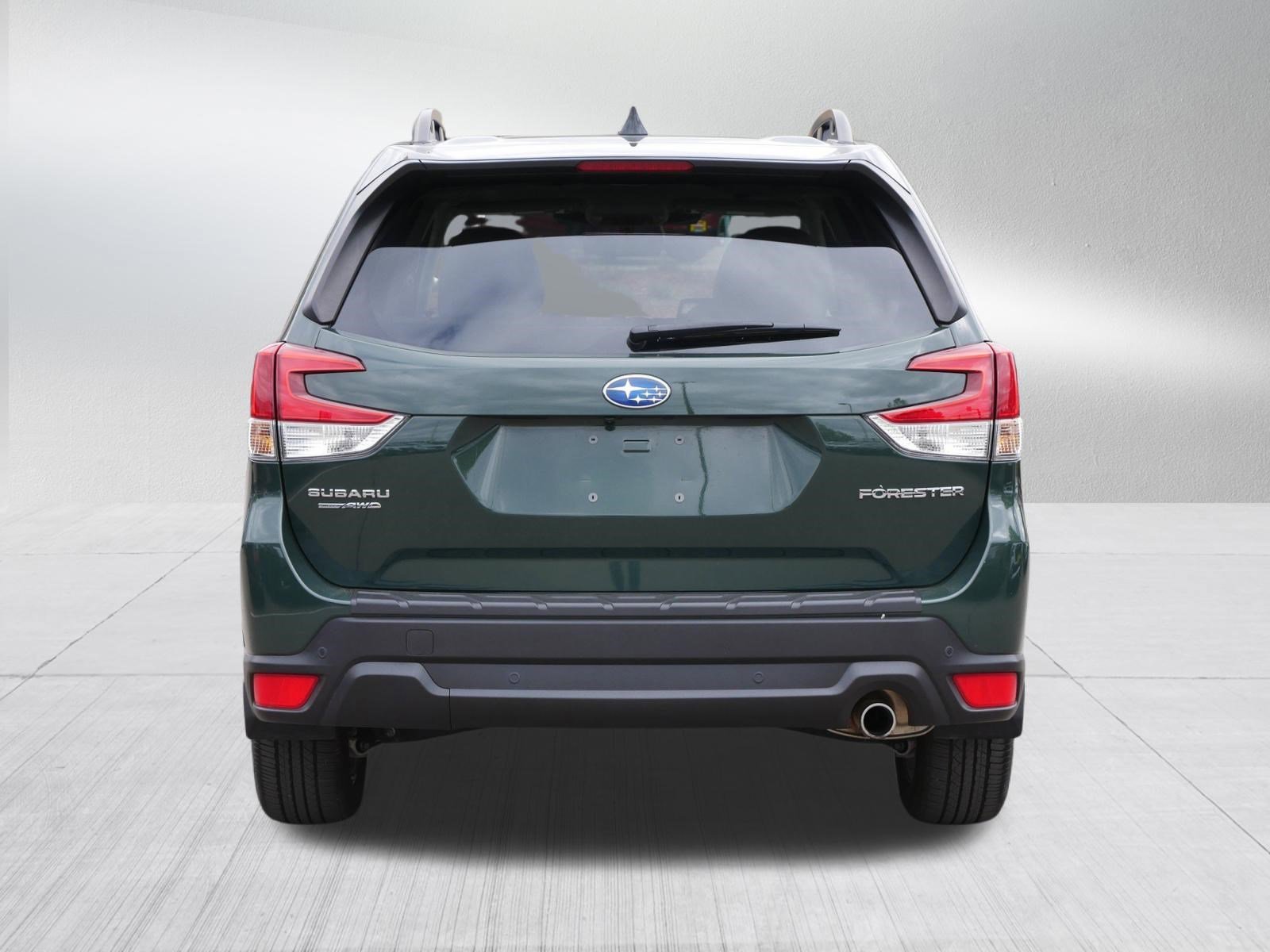 Used 2024 Cascade Green Silica Subaru Limited image 6