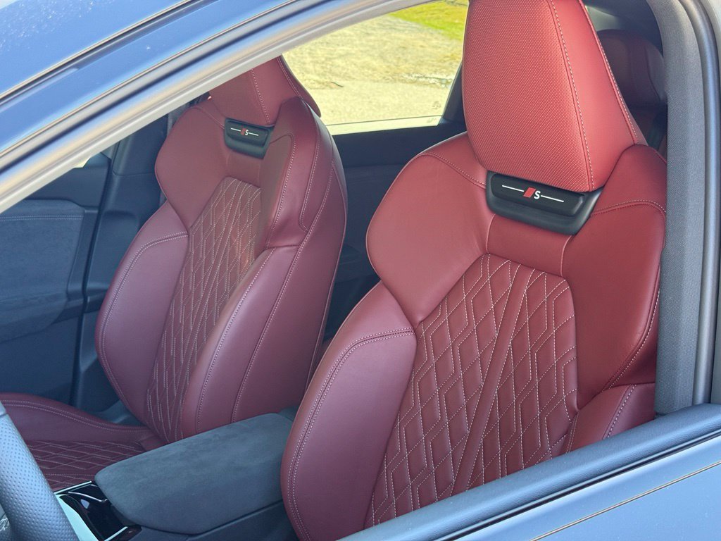 2025 Audi SQ6 e-tron Prestige - Photo 21