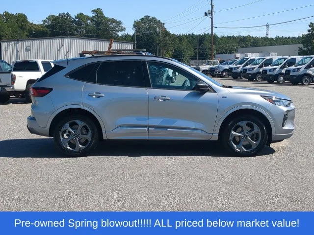 Used 2023 Silver Ford ST-Line image 14