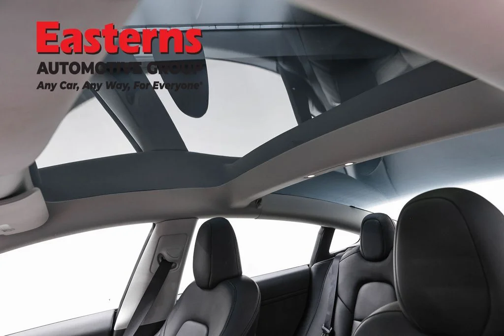Used 2023 White Tesla Base image 29