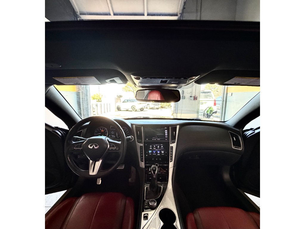 Used 2018 Black Obsidian INFINITI RED SPORT 400 image 21