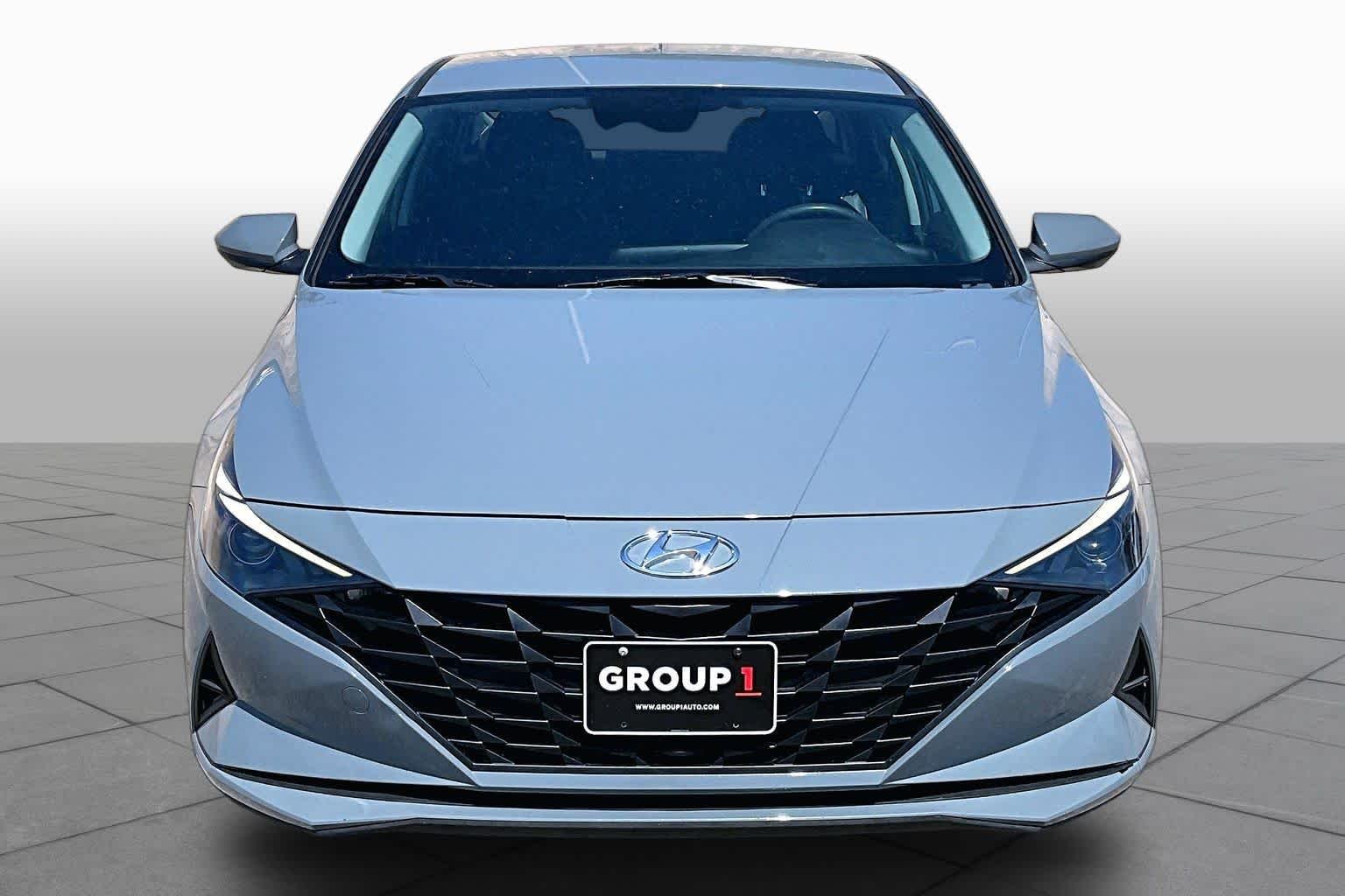 Used 2023 Electric Shadow Hyundai SEL image 4