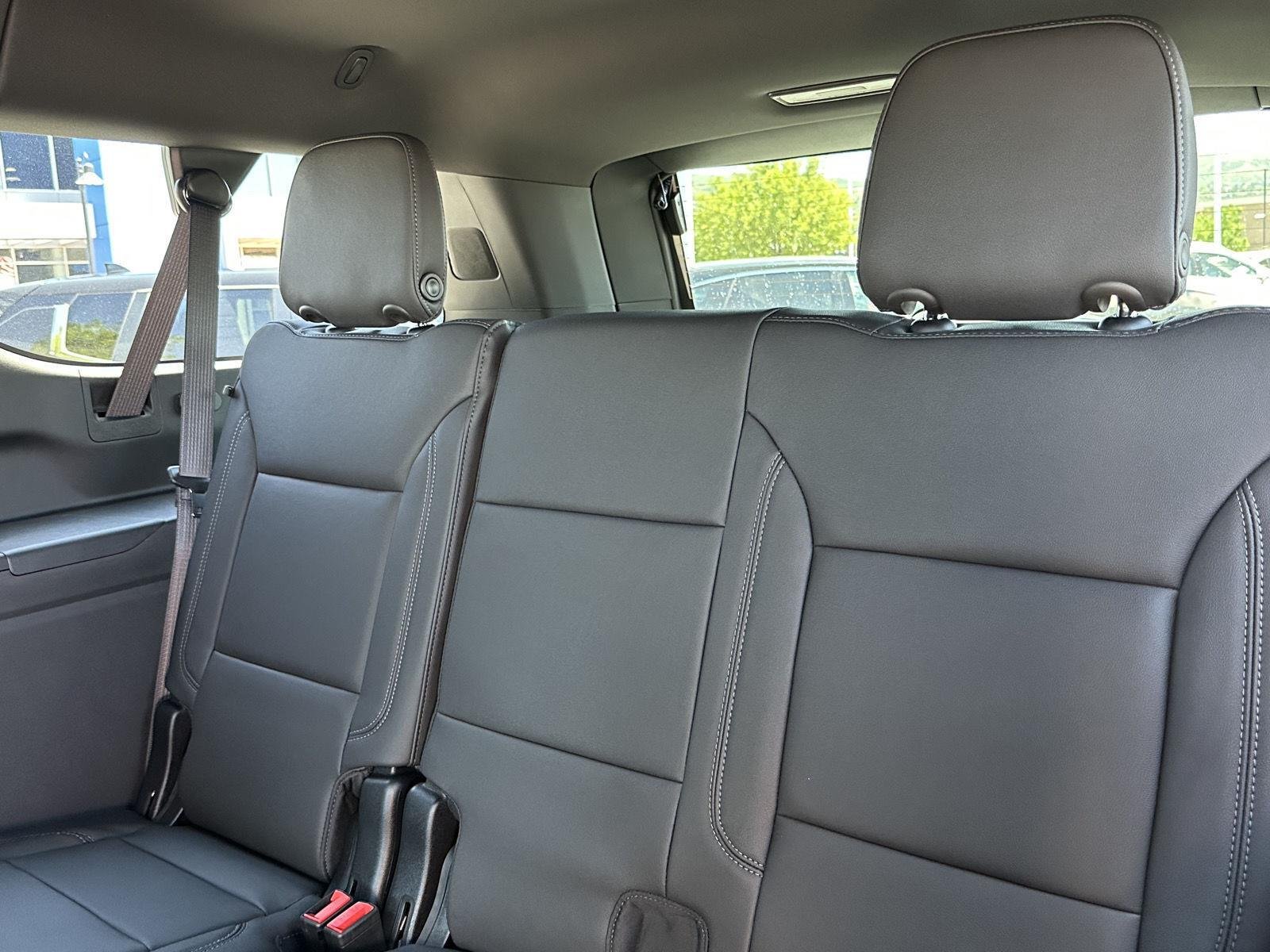 2026 Chevrolet Suburban Z71 - Photo 23