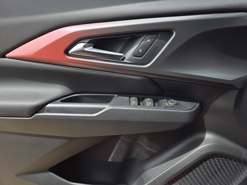 2026 Chevrolet Equinox EV RS - Photo 12