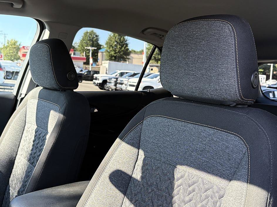 Used 2022 Blue Glow Metallic Chevrolet LT image 18