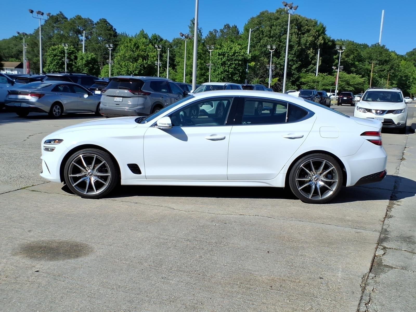 Used 2023 Alta White Genesis 2.0T image 3