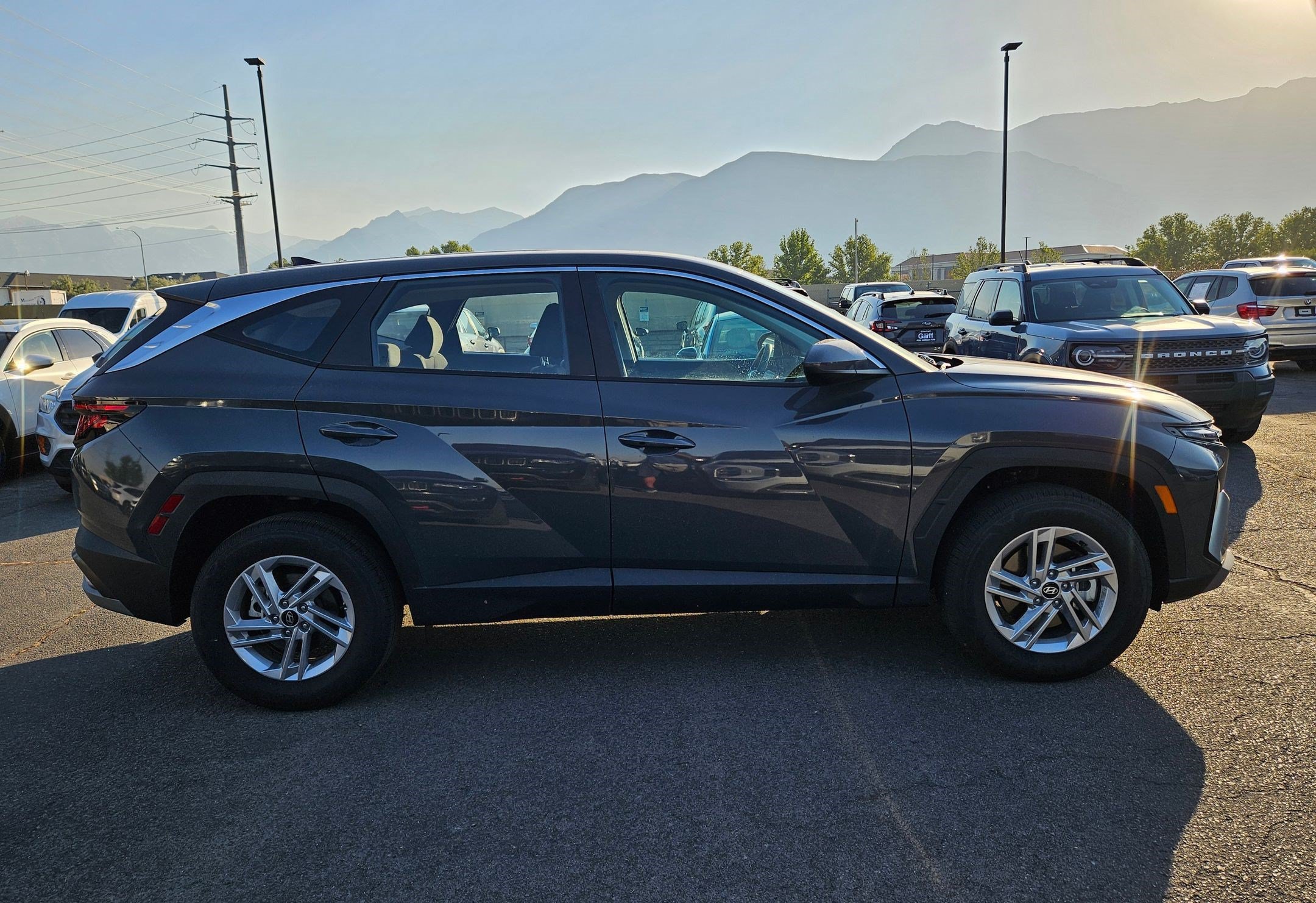 Certified Used 2025 Gray Hyundai SE image 2