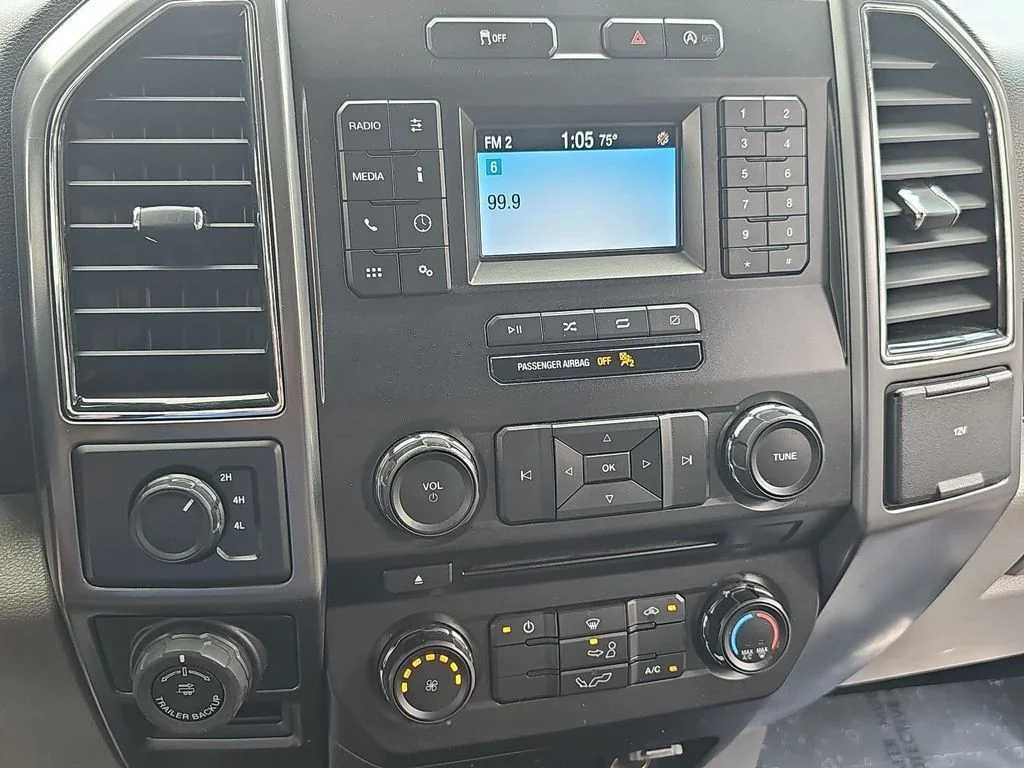 Used 2018 Black Ford XLT image 18