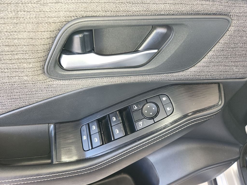 Used 2021 Silver Nissan SV image 30