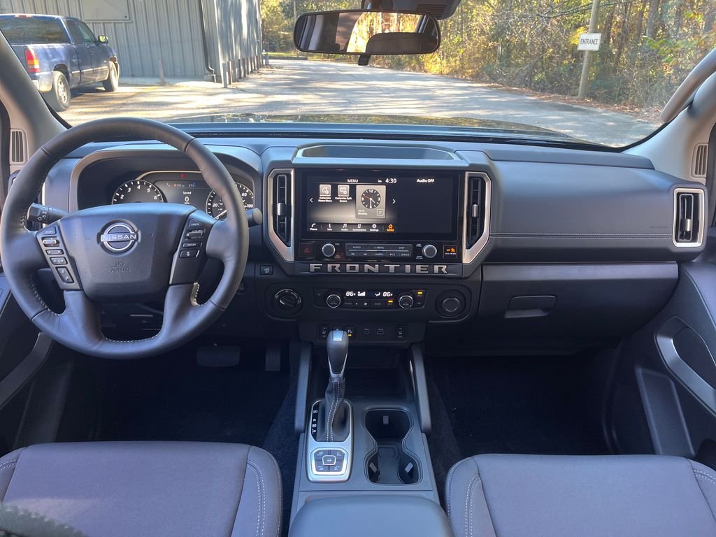 2026 Nissan Frontier SV - Photo 13