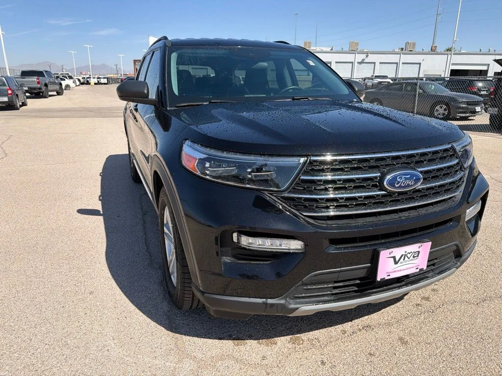 Used 2023 Black Ford XLT image 14
