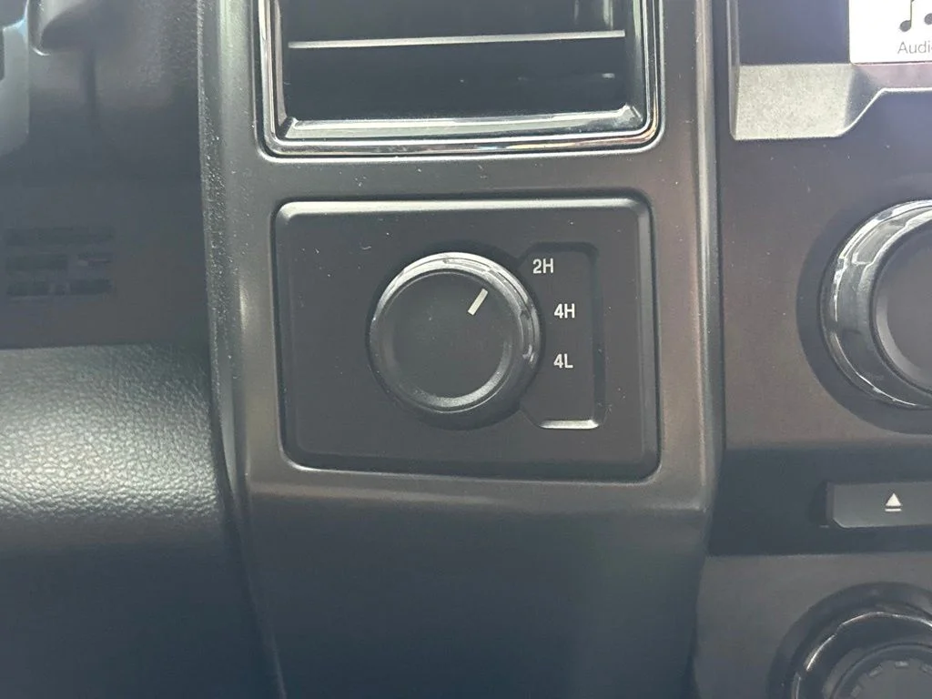 Used 2018 Gray Ford XLT image 19