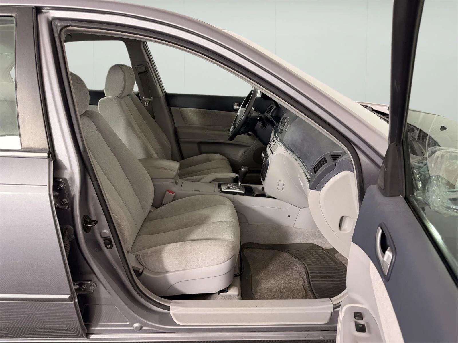 Used 2007 Golden Beige Hyundai SE image 21