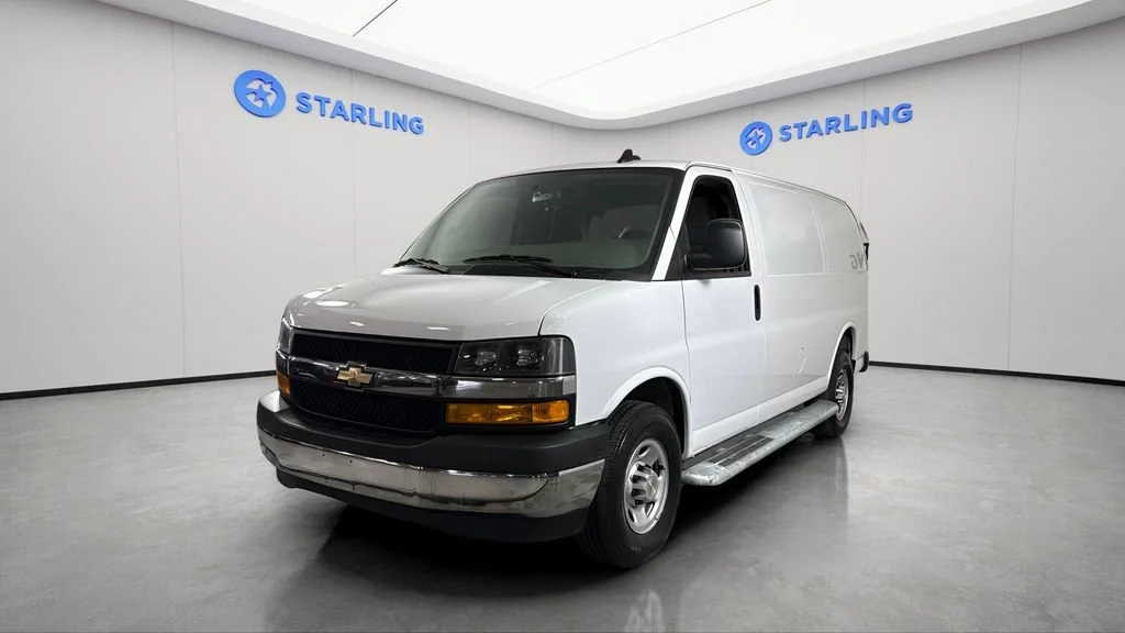 Used 2024 Summit White Chevrolet WT image 12