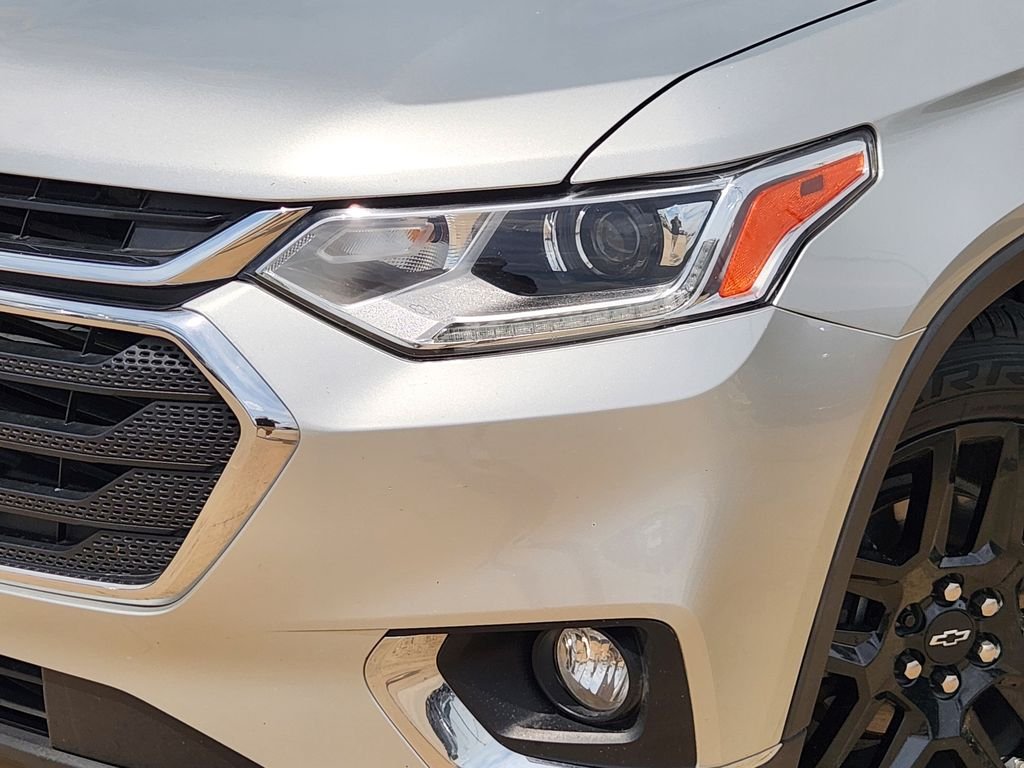 Used 2019 Silver Ice Metallic Chevrolet LT Cloth image 10
