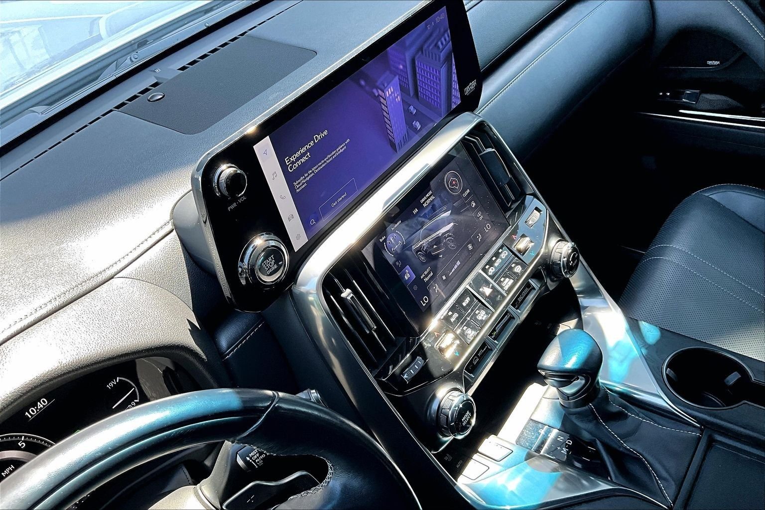 Used 2022 White Lexus 600 Ultra Luxury image 32
