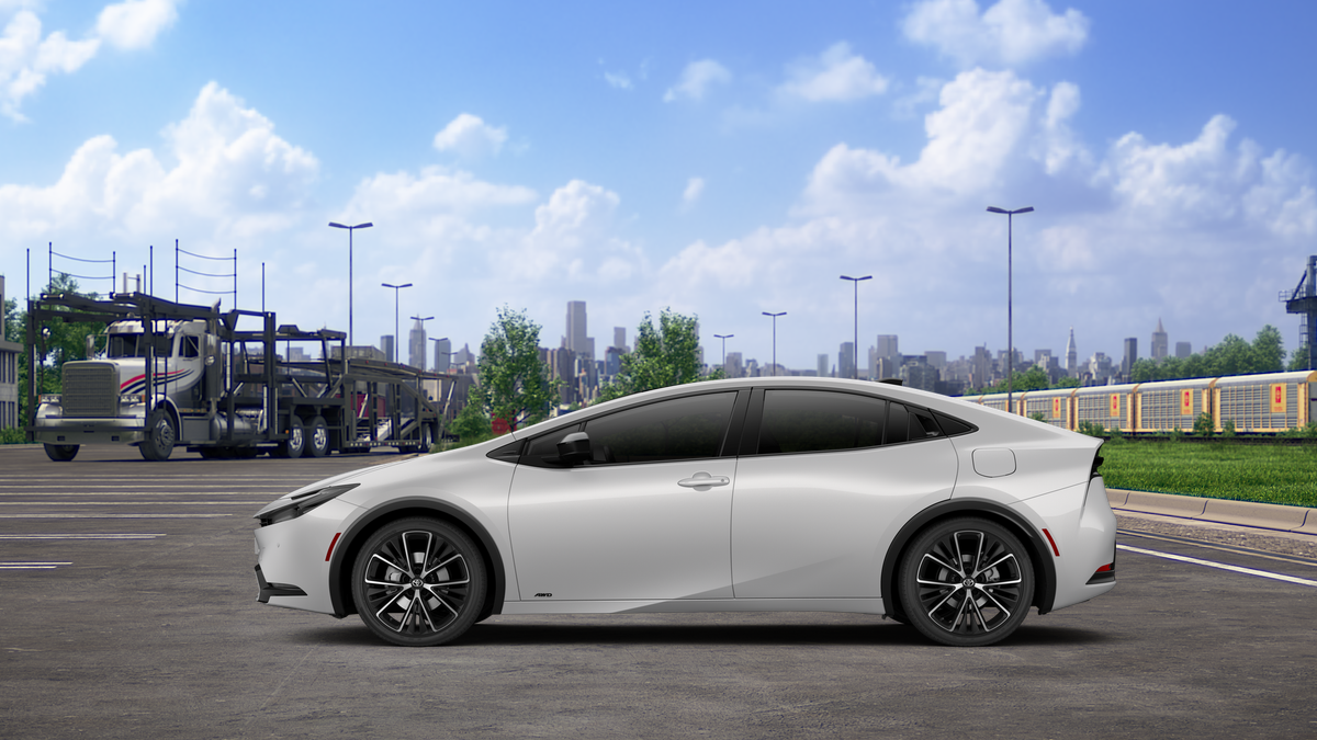 New 2027 Cutting Edge Toyota XLE AWD image 4