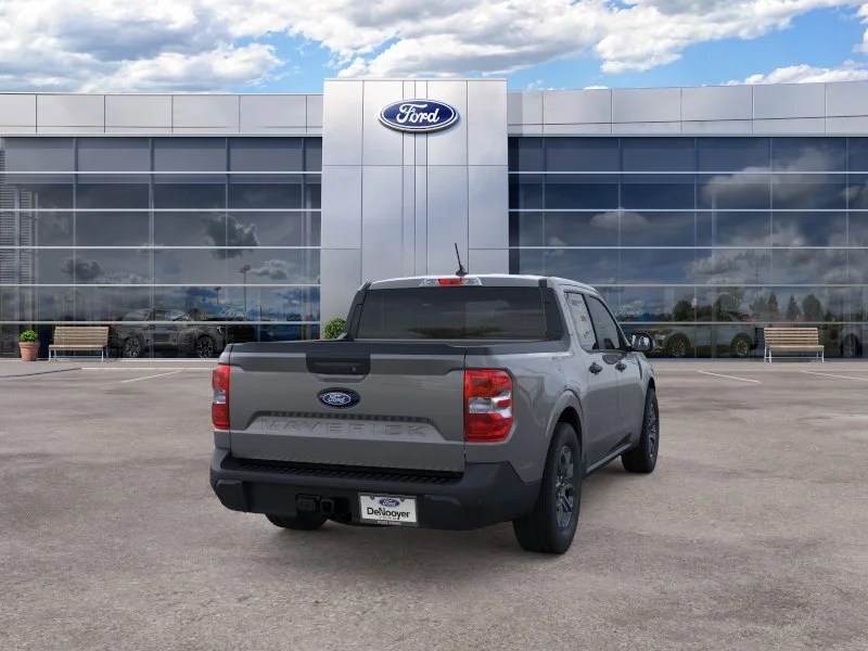 New 2026 Carbonized Gray Metallic Ford XLT image 8