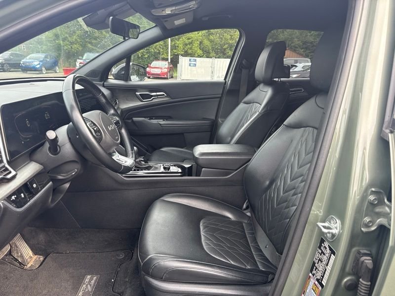 Used 2024 Green Kia X-Line image 3