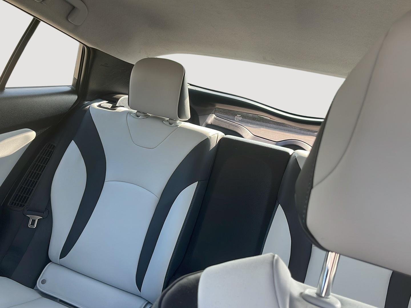 2017 Toyota Prius Prime Premium - Photo 37