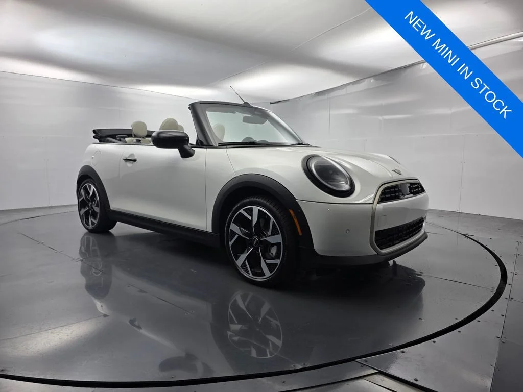2026 MINI Convertible Cooper S Signature's photo